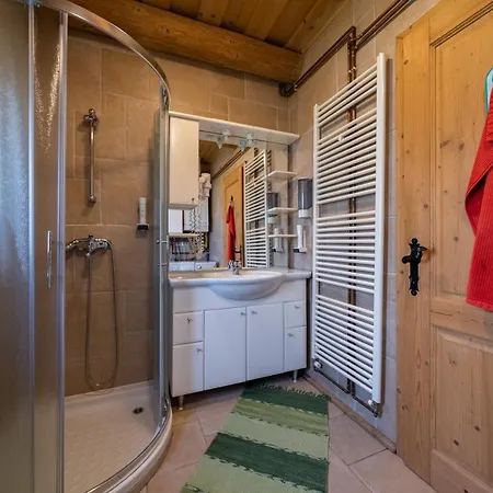 Kmecka Hiska - Hisa Vina Cuk * 렌다바