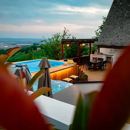 Ferienhaus Kmecka Hiska - Hisa Vina Cuk Lendava