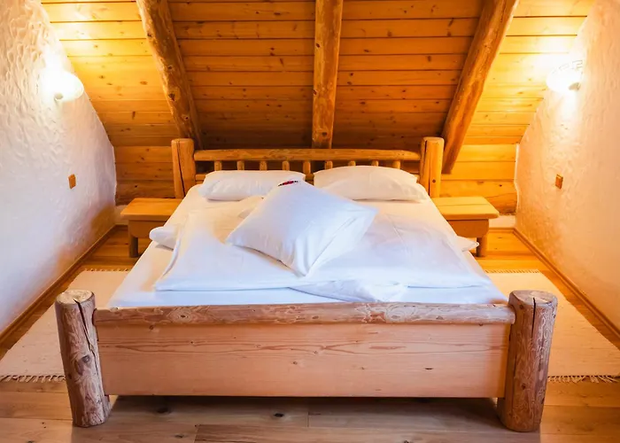 Kmecka Hiska - Hisa Vina Cuk *