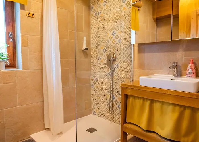 Kmecka Hiska - Hisa Vina Cuk Vikendica *